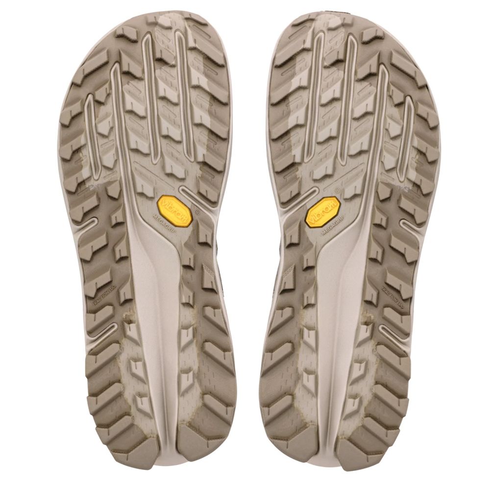 Altra Men's Olympus 7 in Plaza Taupe/Fungi - Getoutside Shoes