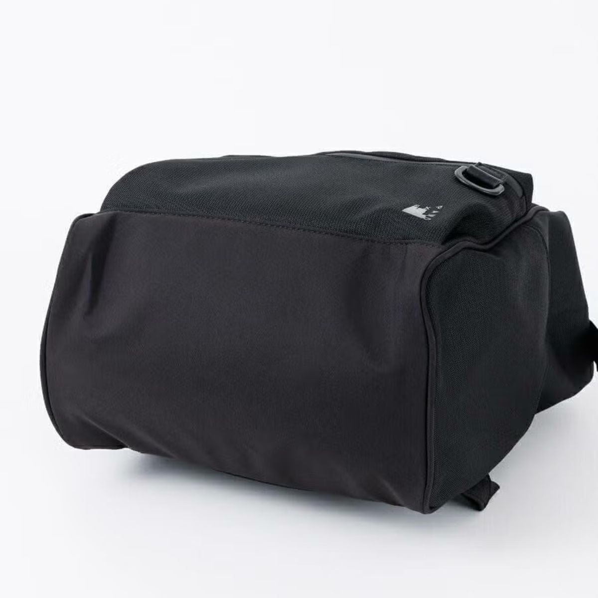 Anello Expand5 Clasp Backpack Large in Black - Getoutside Shoes