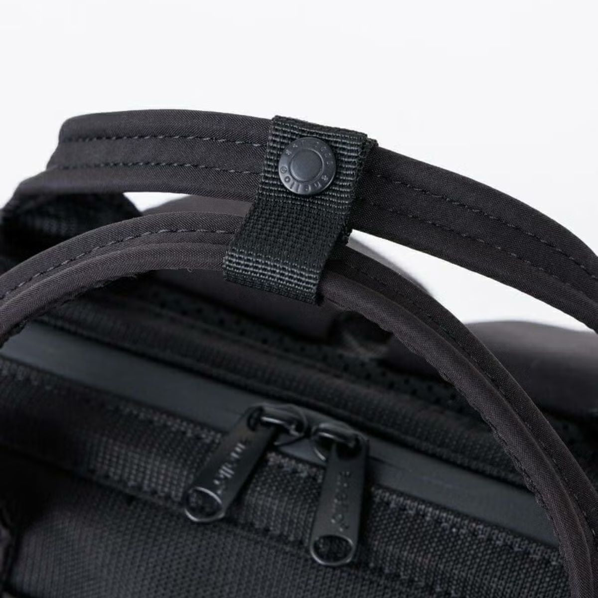 Anello Expand5 Clasp Backpack Large in Navy - Getoutside Shoes