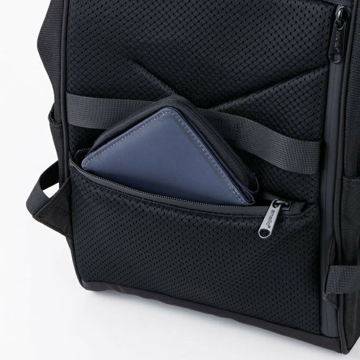 Anello Expand5 Clasp Backpack Regular in Black - Getoutside Shoes