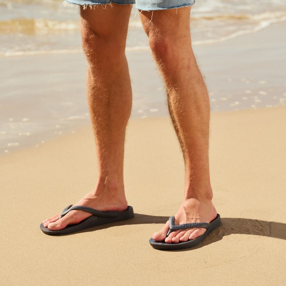 Archies Arch Support Flip Flops in Navy - Getoutside Shoes