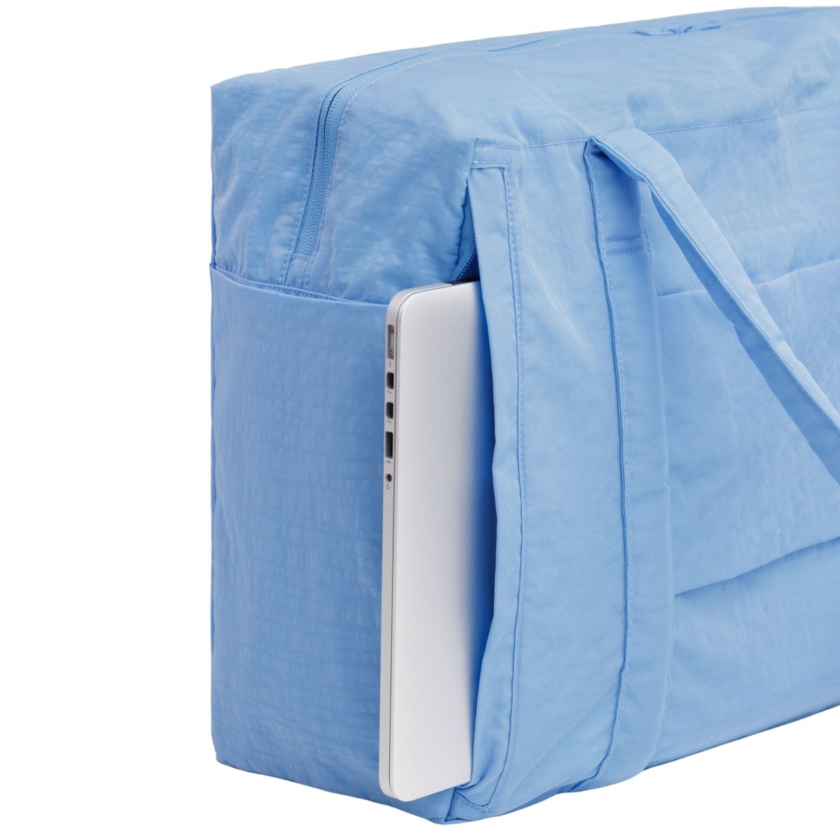 Baggu Cloud Carry-on in Piscine - Getoutside Shoes