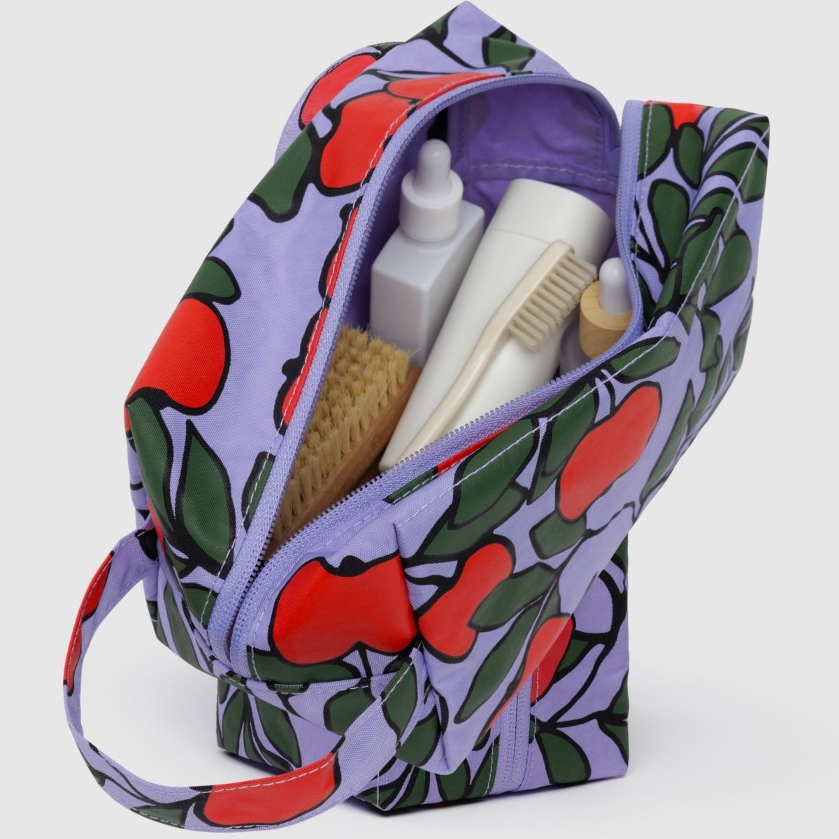 Baggu Dopp Kit in Apple Tree - Getoutside Shoes