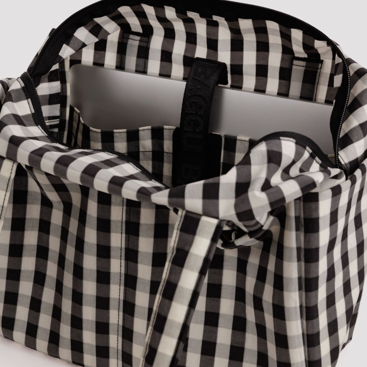 Baggu Everyday Cloud Bag in Black And Cream Gingham - Getoutside Shoes