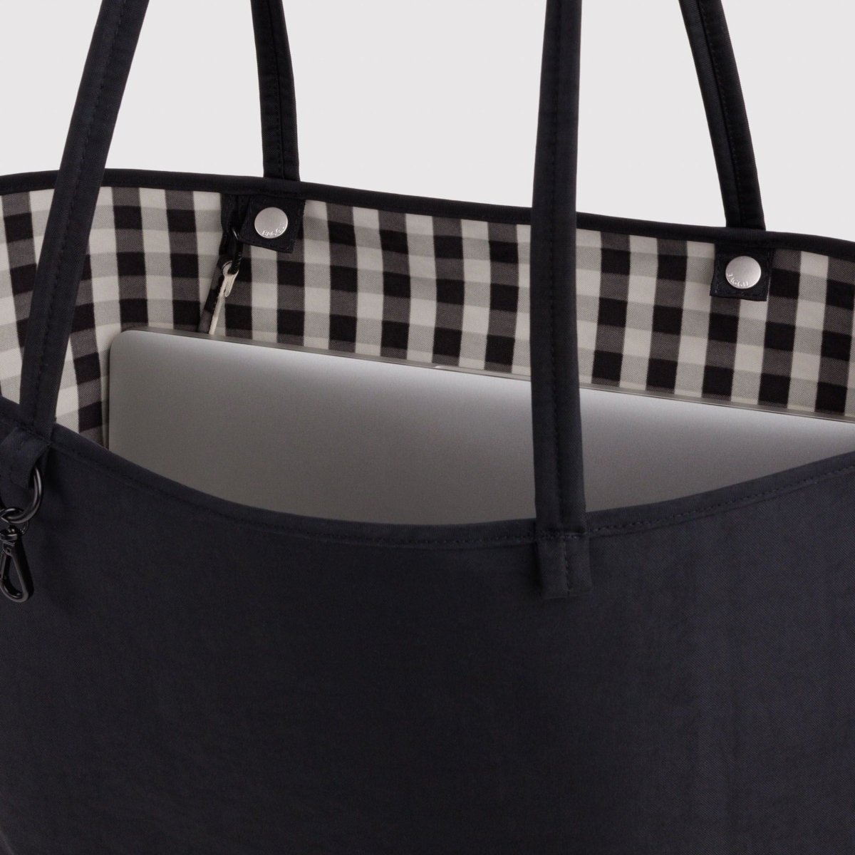 Baggu Large Nylon Reversible Tote in Black Mix - Getoutside Shoes