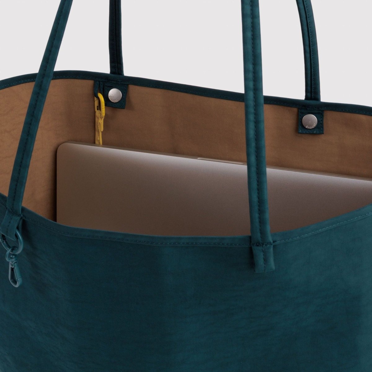 Baggu Large Nylon Reversible Tote in Deep Sea Mix - Getoutside Shoes