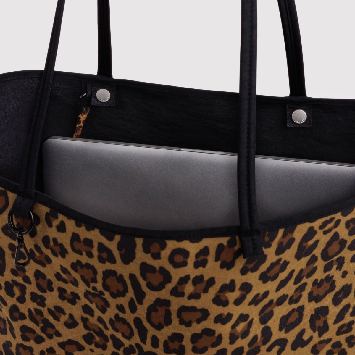 Baggu Large Nylon Reversible Tote in Leopard Mix - Getoutside Shoes