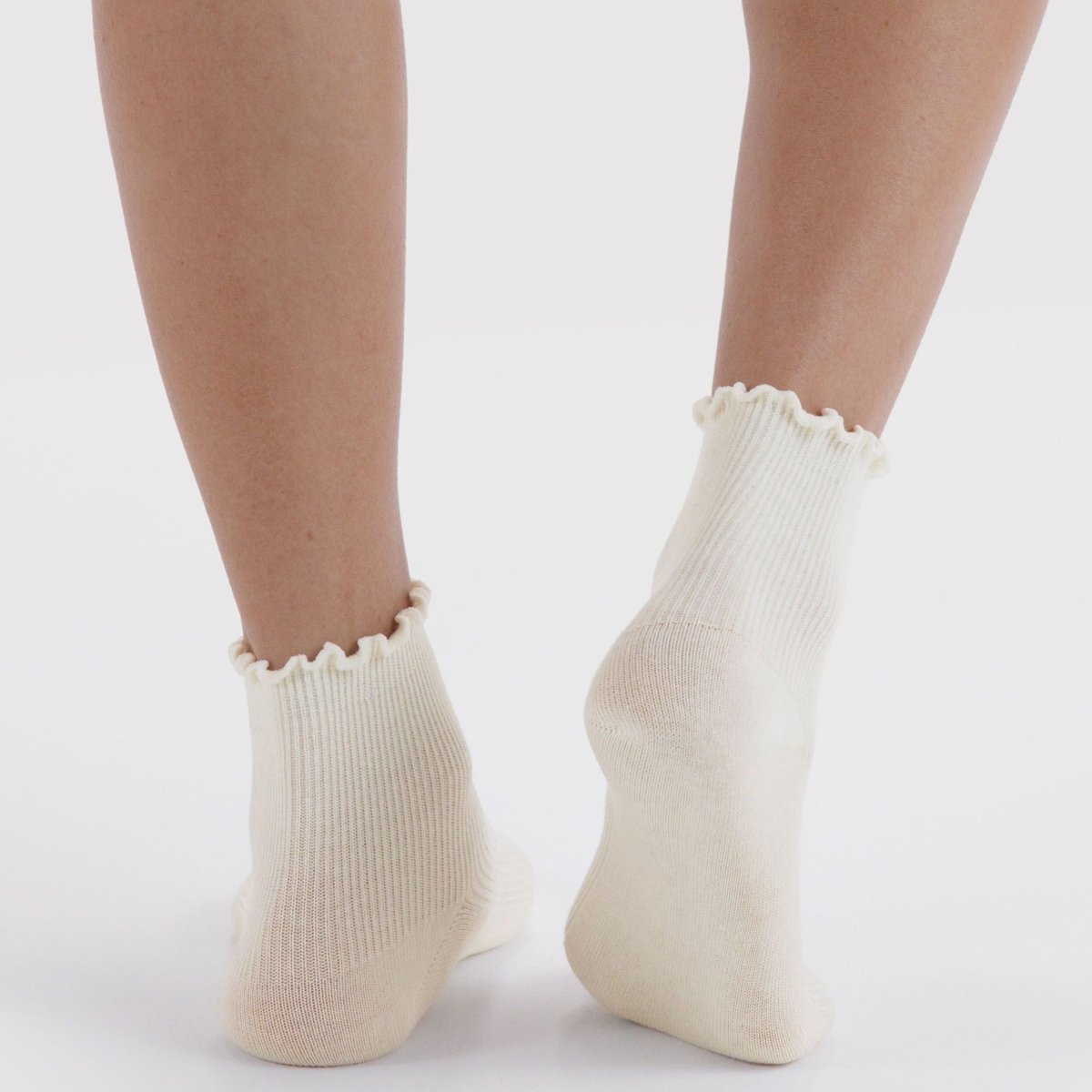 Baggu Lettuce Edge Sock Set of 2 in White - Getoutside Shoes