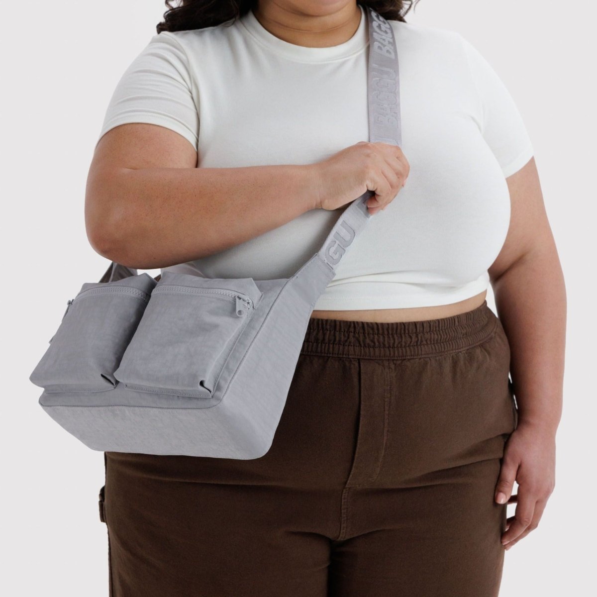 Baggu Medium Cargo Crossbody in Fog - Getoutside Shoes