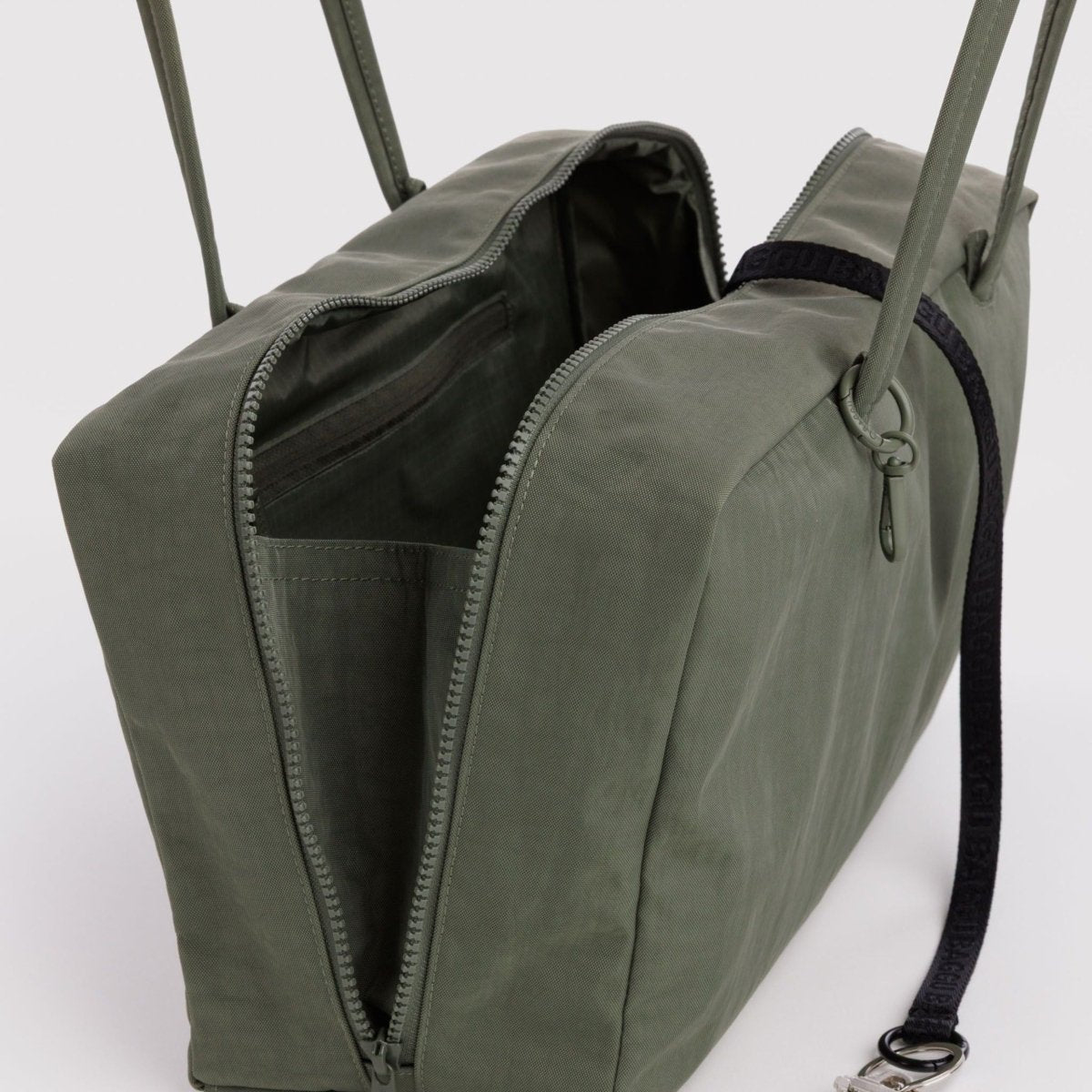 Baggu Medium Nylon Bowler Bag in Caper - Getoutside Shoes