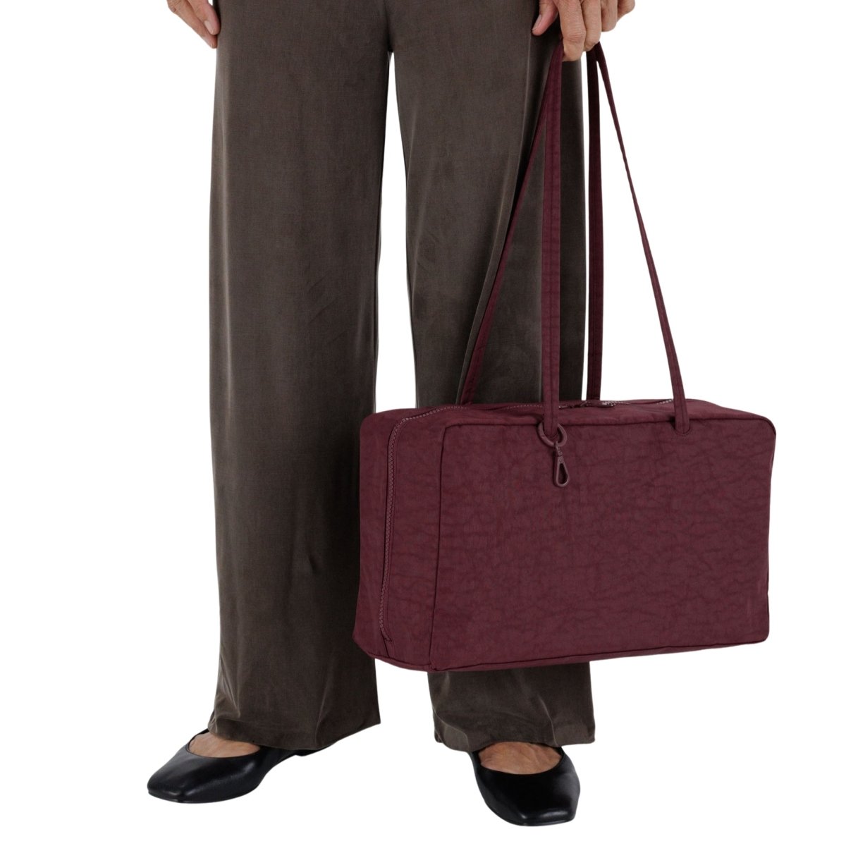 バッグ BAGGU_Medium Nylon Bowler Bag Baggu Medium Nylon Bowler Bag in Mahogany – Getoutside Shoes