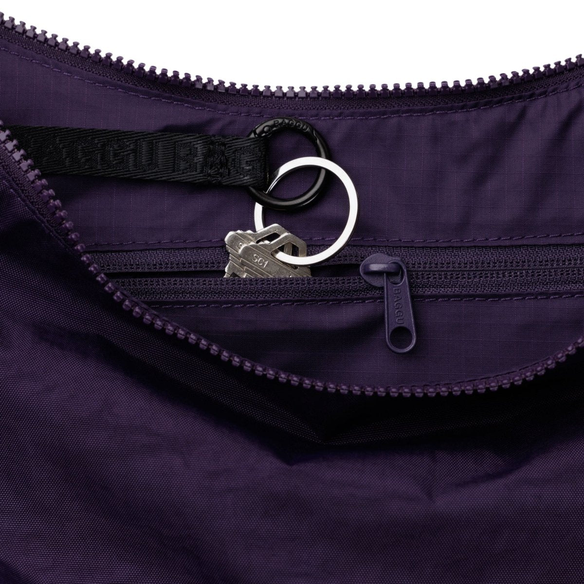 Baggu Medium Nylon Crescent Bag in Fig - Getoutside Shoes