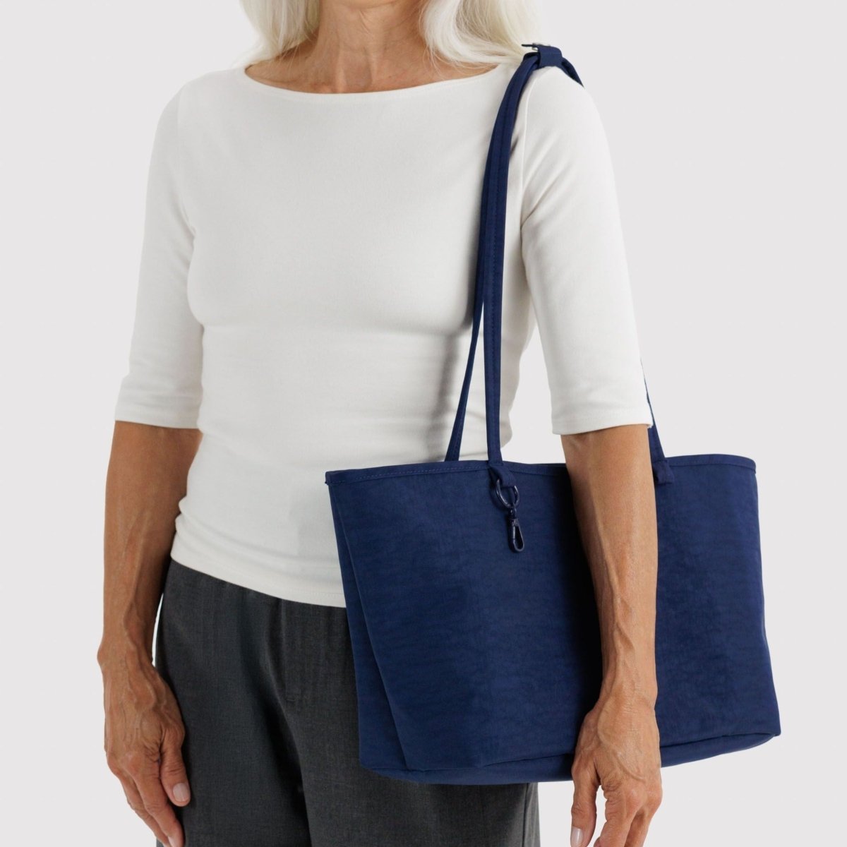 Baggu Medium Nylon Reversible Tote in Navy Mix - Getoutside Shoes