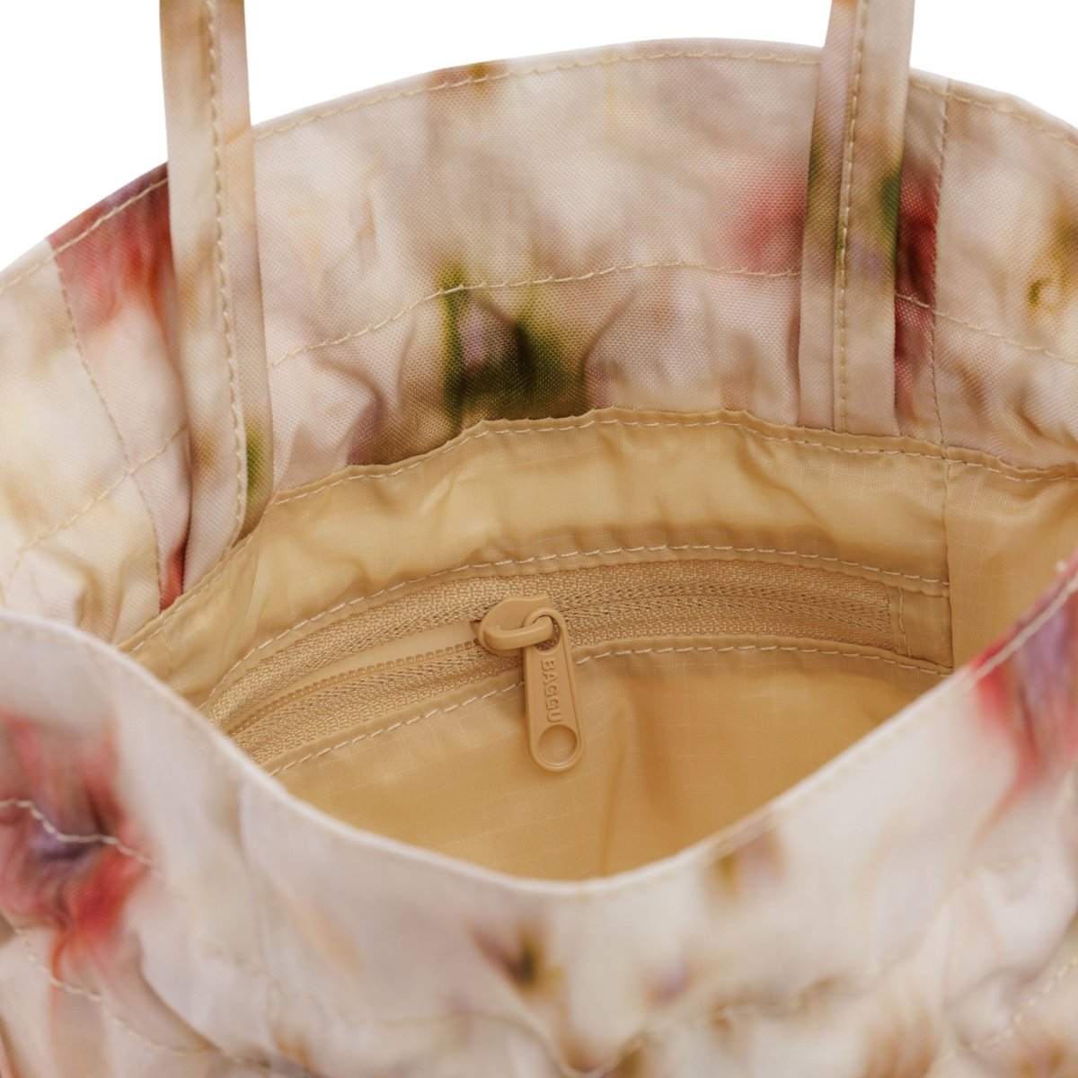 Baggu Nylon Drawstring Bag in Abstract Floral - Getoutside Shoes