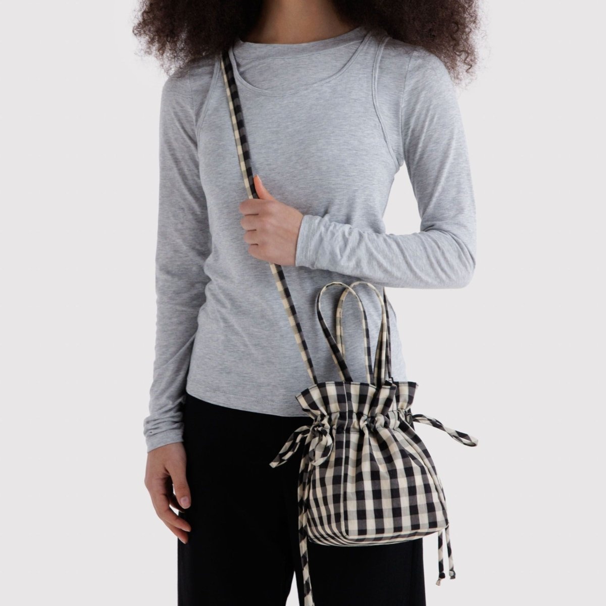 Baggu Nylon Drawstring Bag in Black and Cream Gingham - Getoutside Shoes