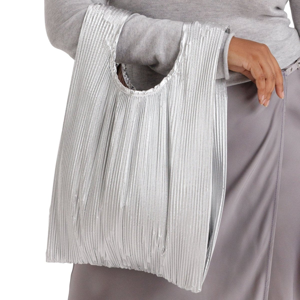 Baggu Pleated Baggu in Chrome Metallic - Getoutside Shoes