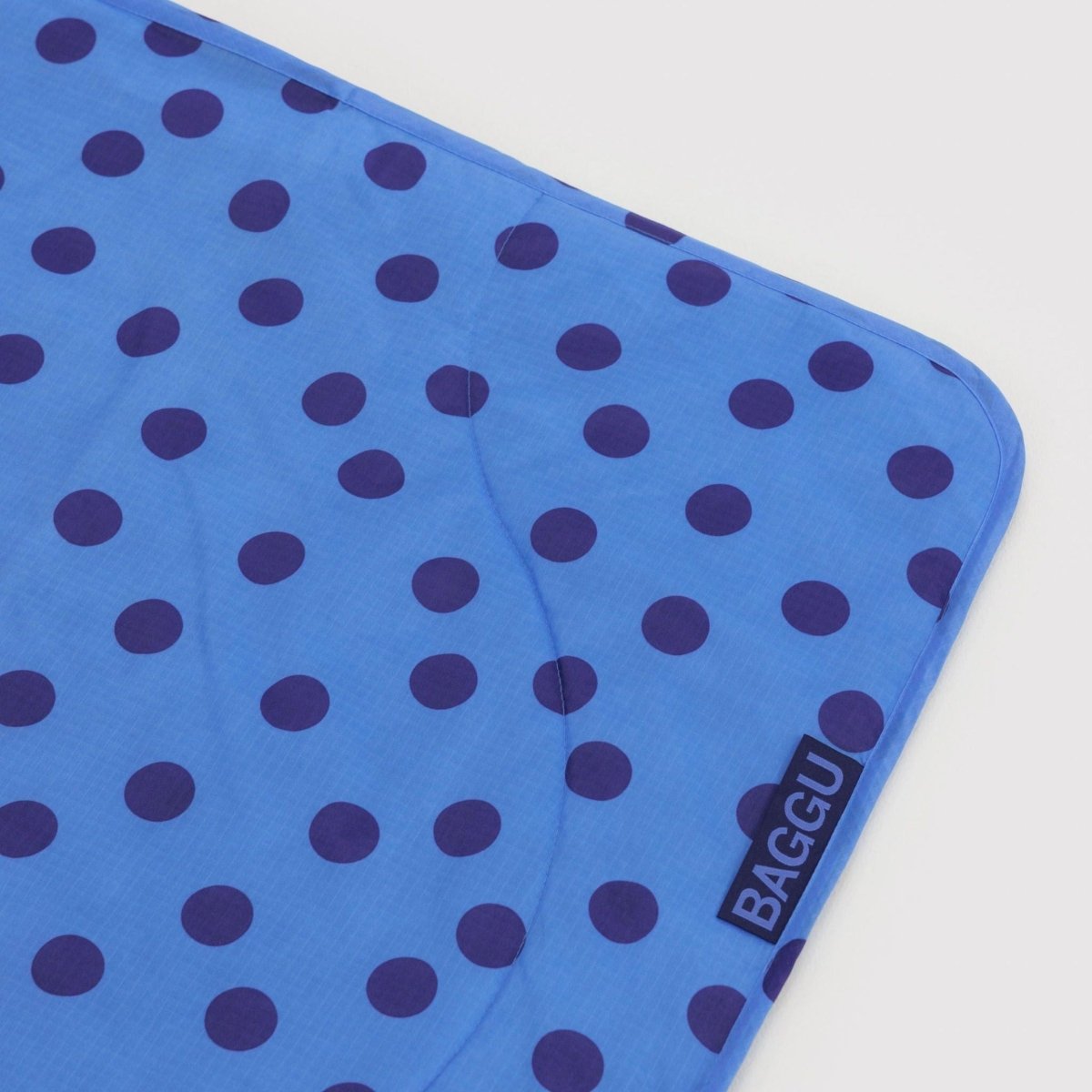 Baggu Puffy Picnic Blanket in Blue Polka Dot - Getoutside Shoes