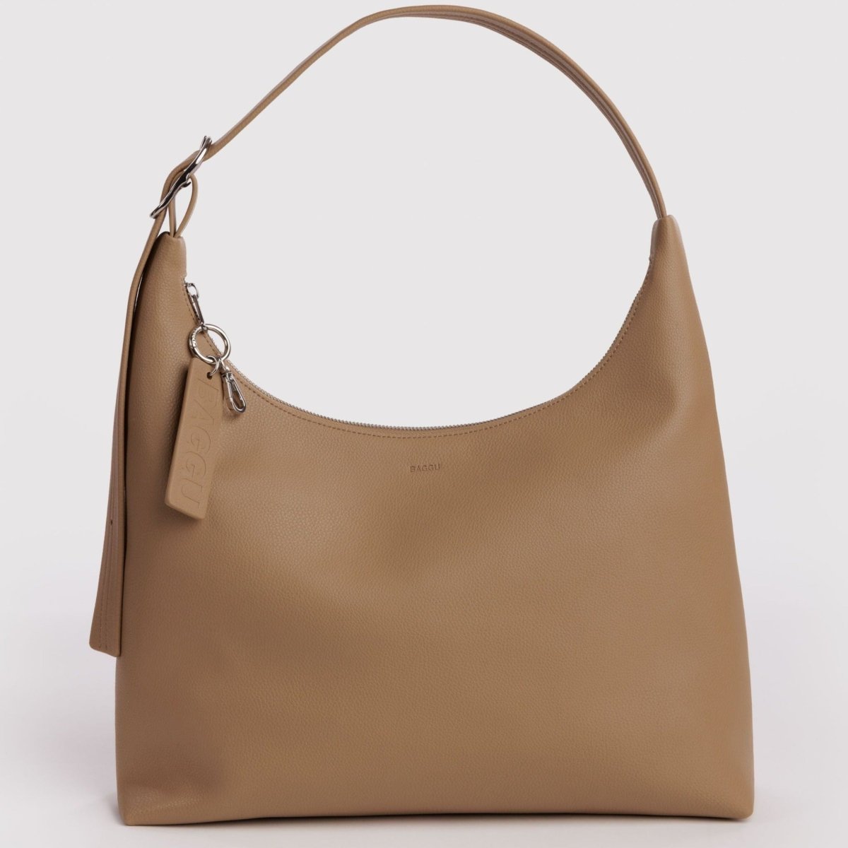 Baggu Recycled Leather Shoulder Bag in Dune - Getoutside Shoes