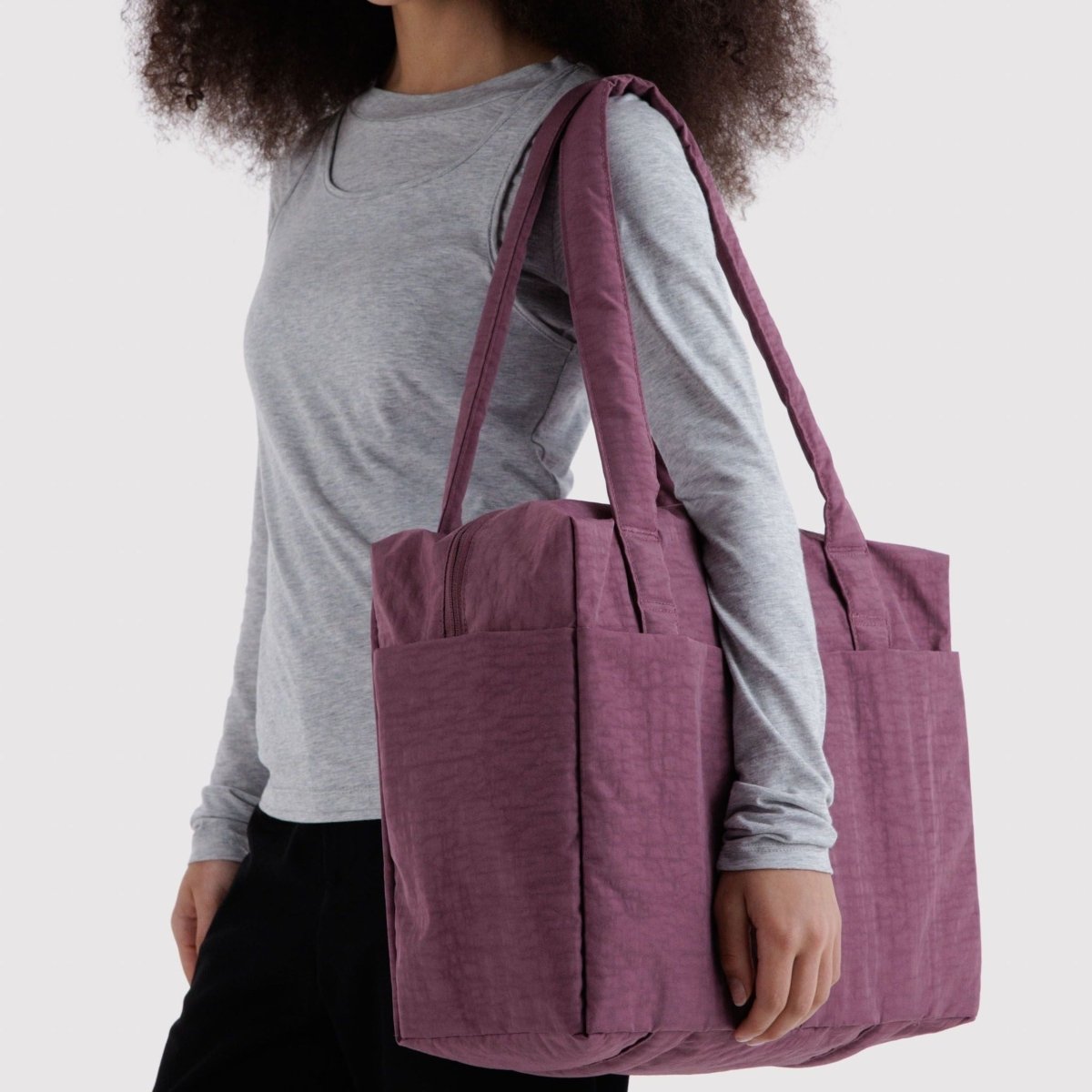 Baggu Small Cloud Carry-On in Wild Plum - Getoutside Shoes