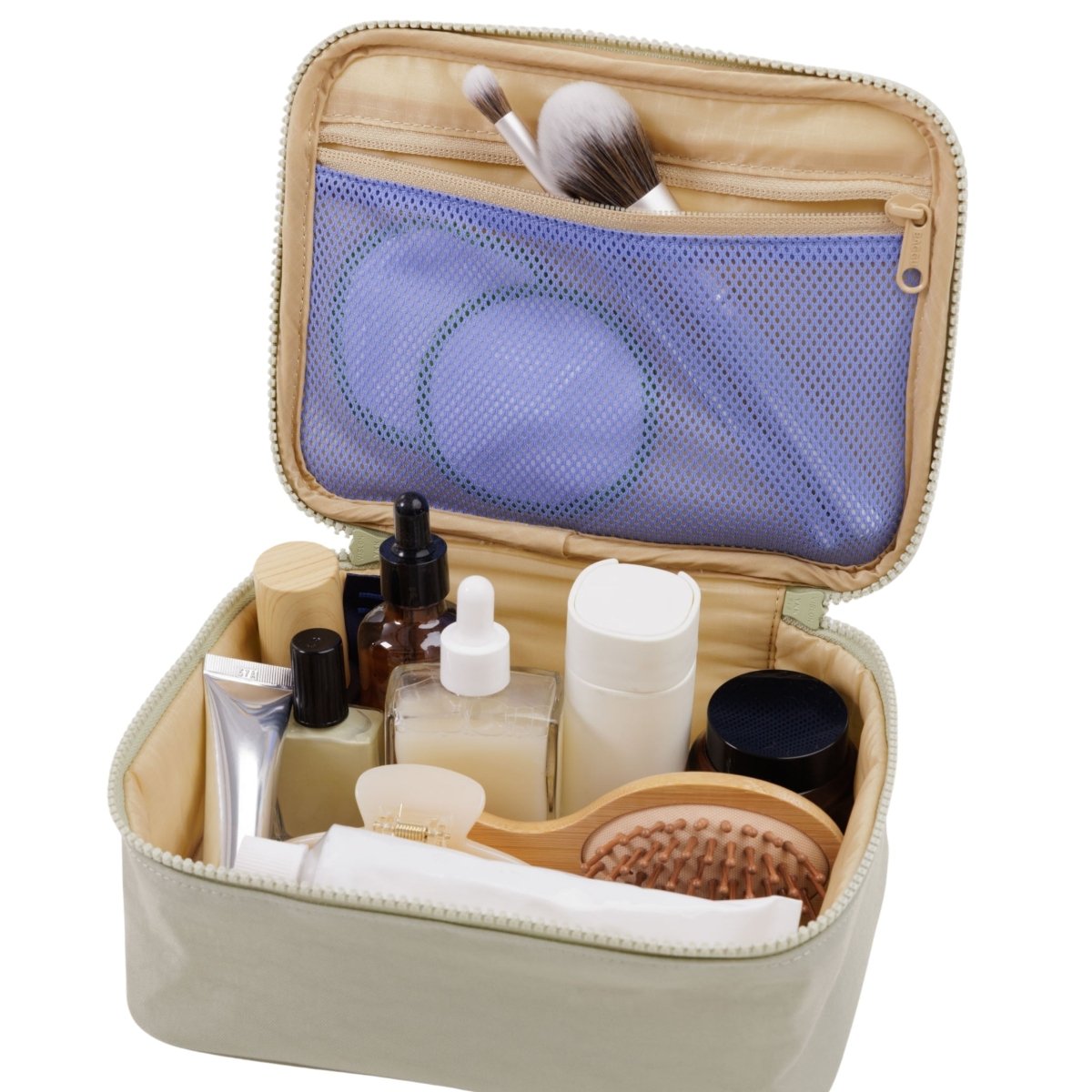 Baggu Small Cosmetic Case in Celadon - Getoutside Shoes