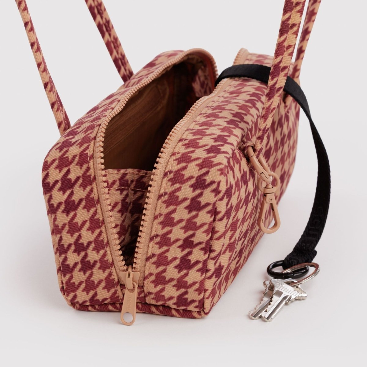 Baggu Small Nylon Bowler Bag in Tan Houndstooth - Getoutside Shoes