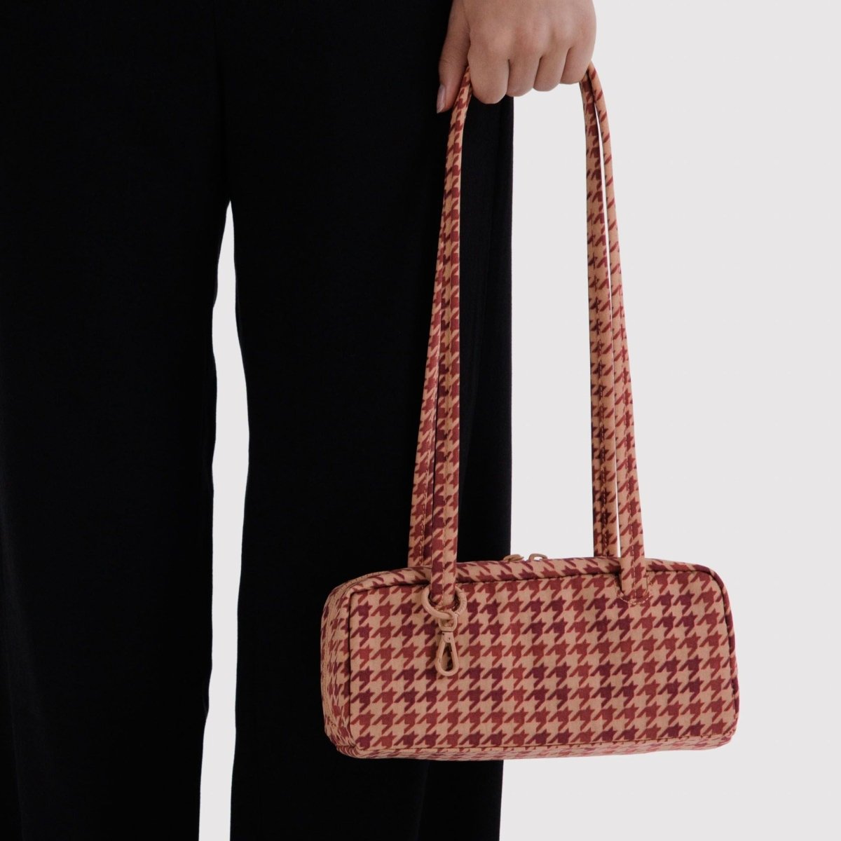 Baggu Small Nylon Bowler Bag in Tan Houndstooth - Getoutside Shoes