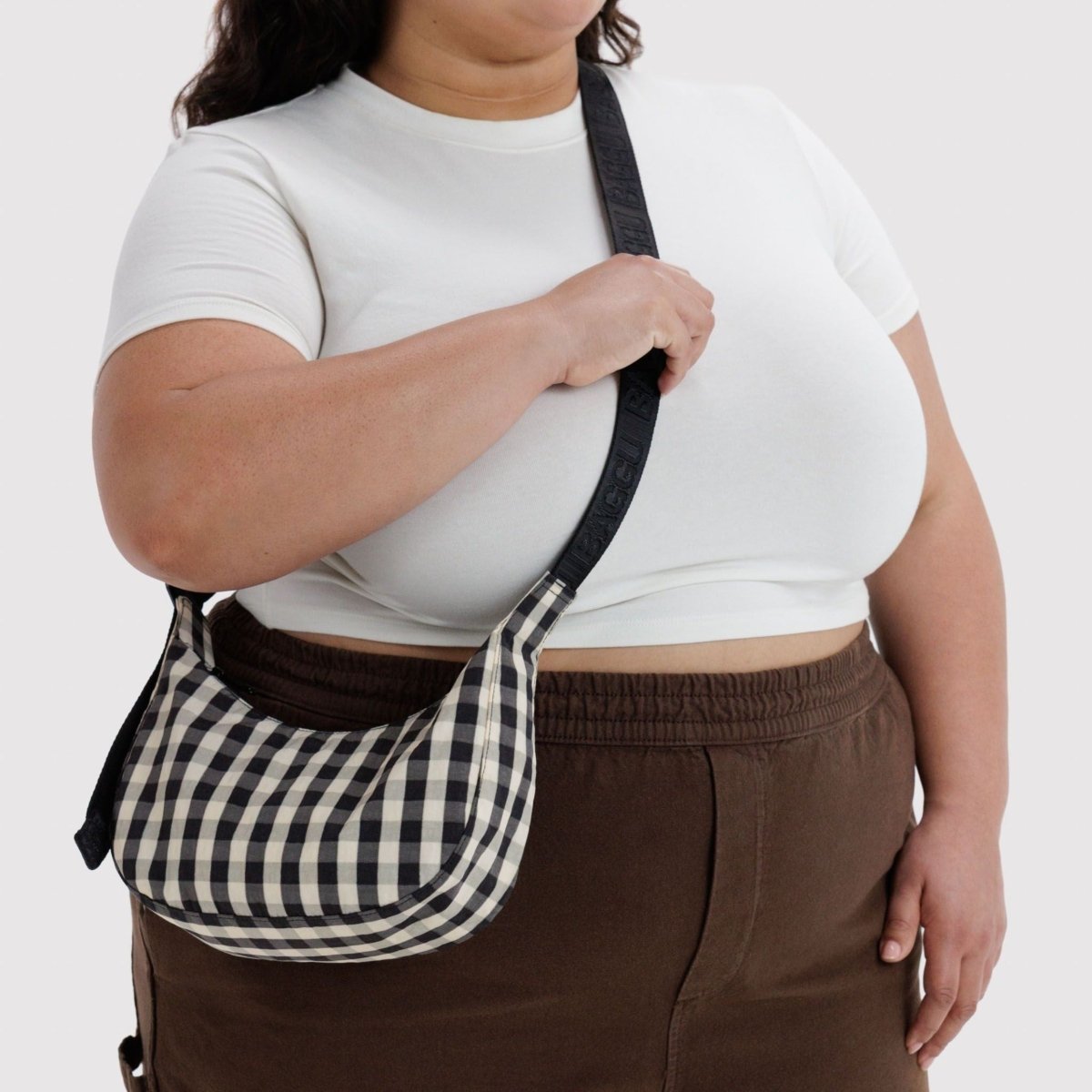Baggu Small Nylon Crescent Bag in Black and Cream Gingham - Getoutside Shoes