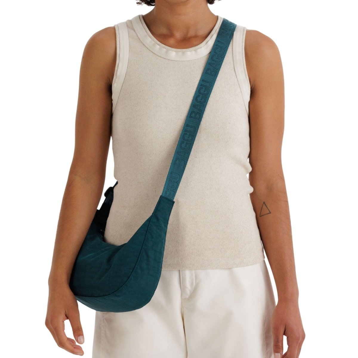 Baggu Small Nylon Crescent Bag in Deep Sea - Getoutside Shoes
