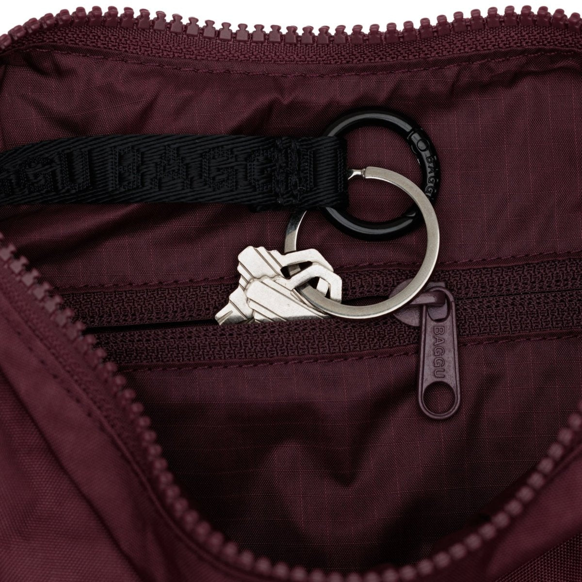 Baggu Small Nylon Crescent Bag in Mahogany - Getoutside Shoes