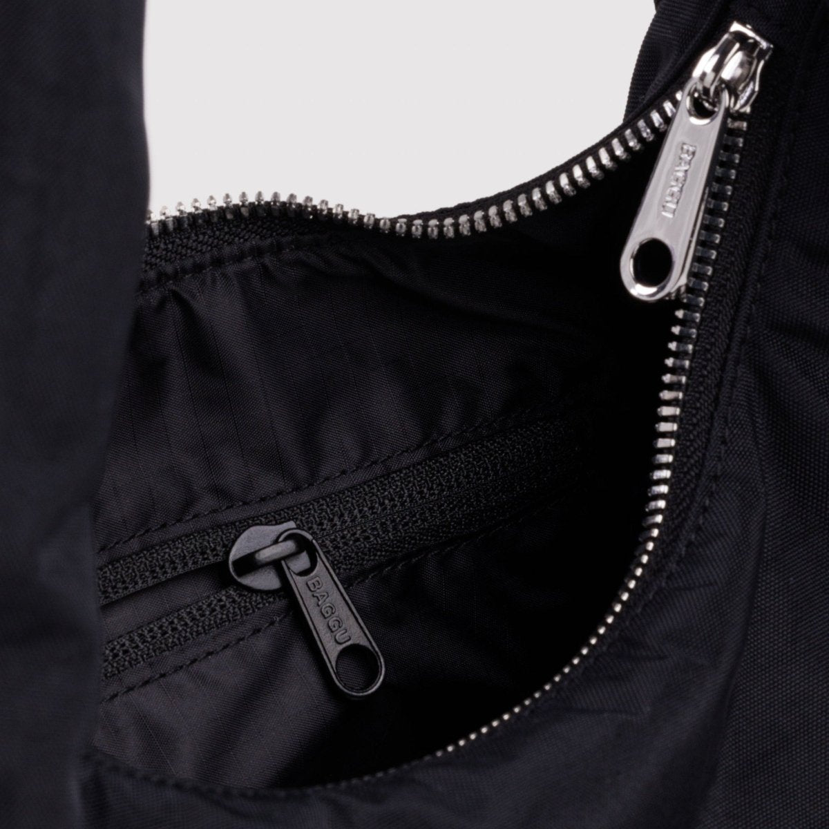 Baggu Small Nylon Meringue Bag in Black - Getoutside Shoes