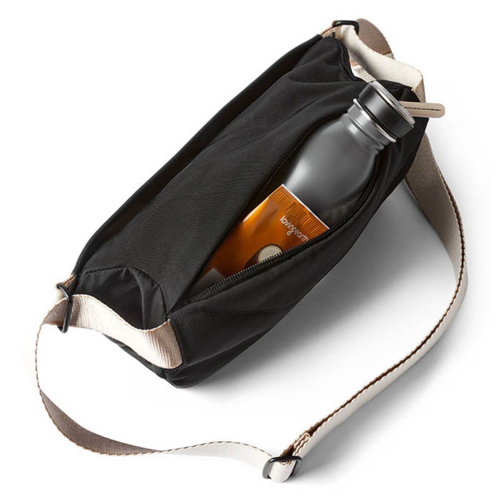 Bellroy Sling Mini Premium Edition in Black Sand
