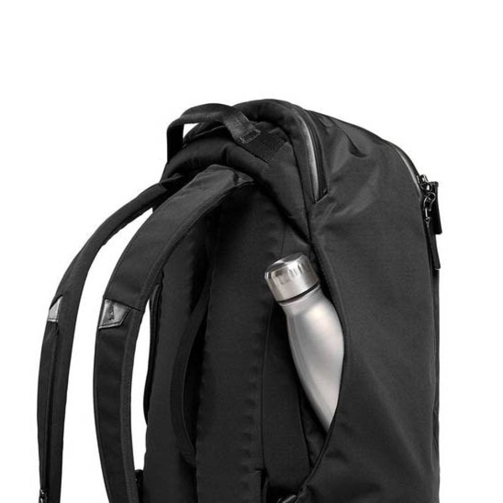 Bellroy Transit Backpack Plus in Black