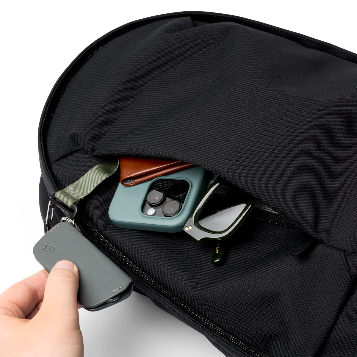 Bellroy Classic Backpack 20L in Black