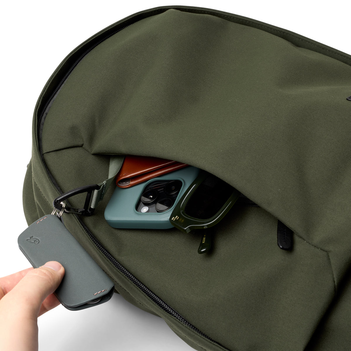 Bellroy Classic Backpack 20L in Olive