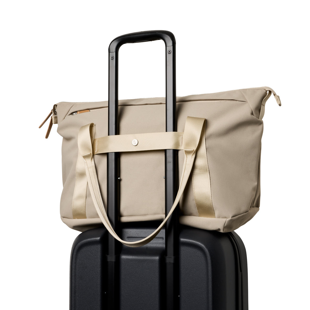 Bellroy Classic Getaway Bag 28L in Tahini