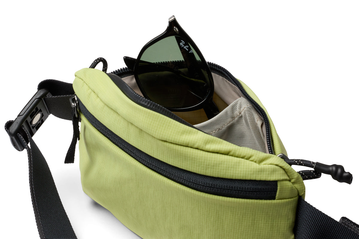 Bellroy Lite Belt Bag in Kiwi