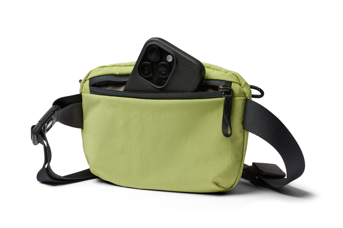 Bellroy Lite Belt Bag in Kiwi