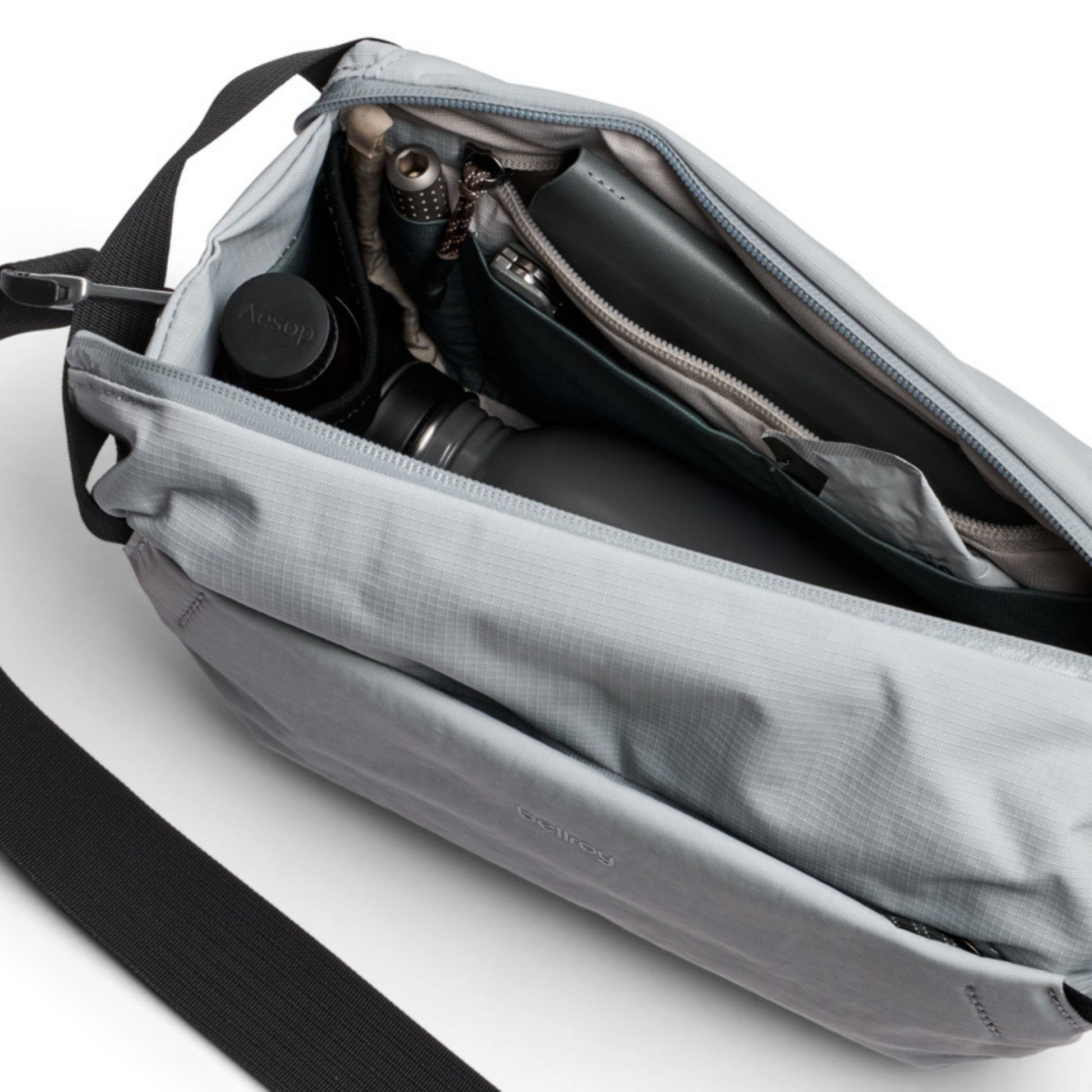 Bellroy Venture Sling 6L in Fog