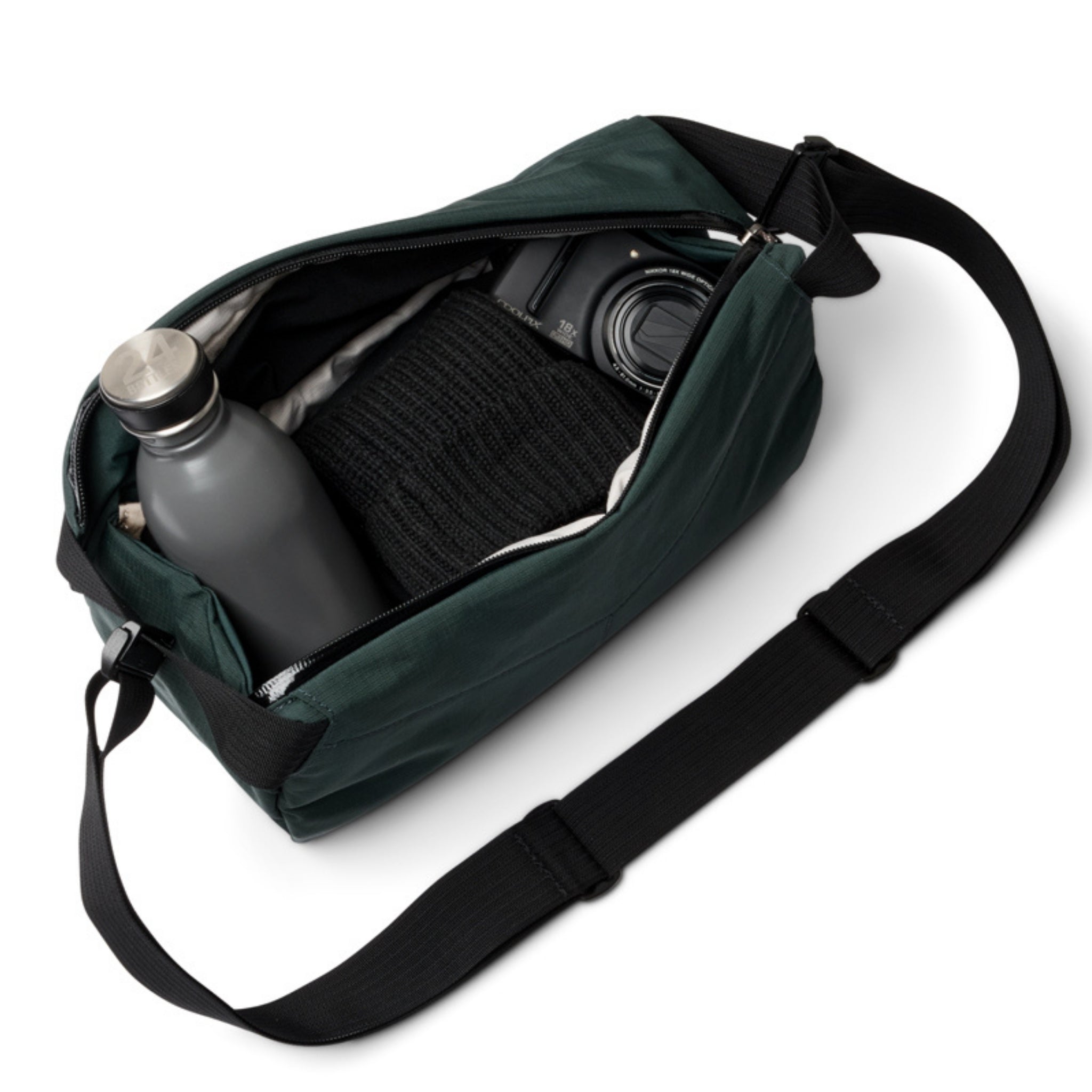Bellroy Venture Sling 9L in Deep Ocean