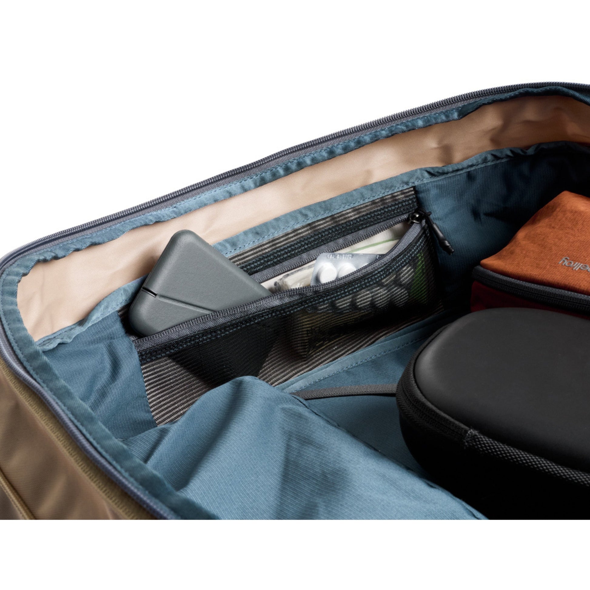 Bellroy Transit Travel Pack Pro in Stone