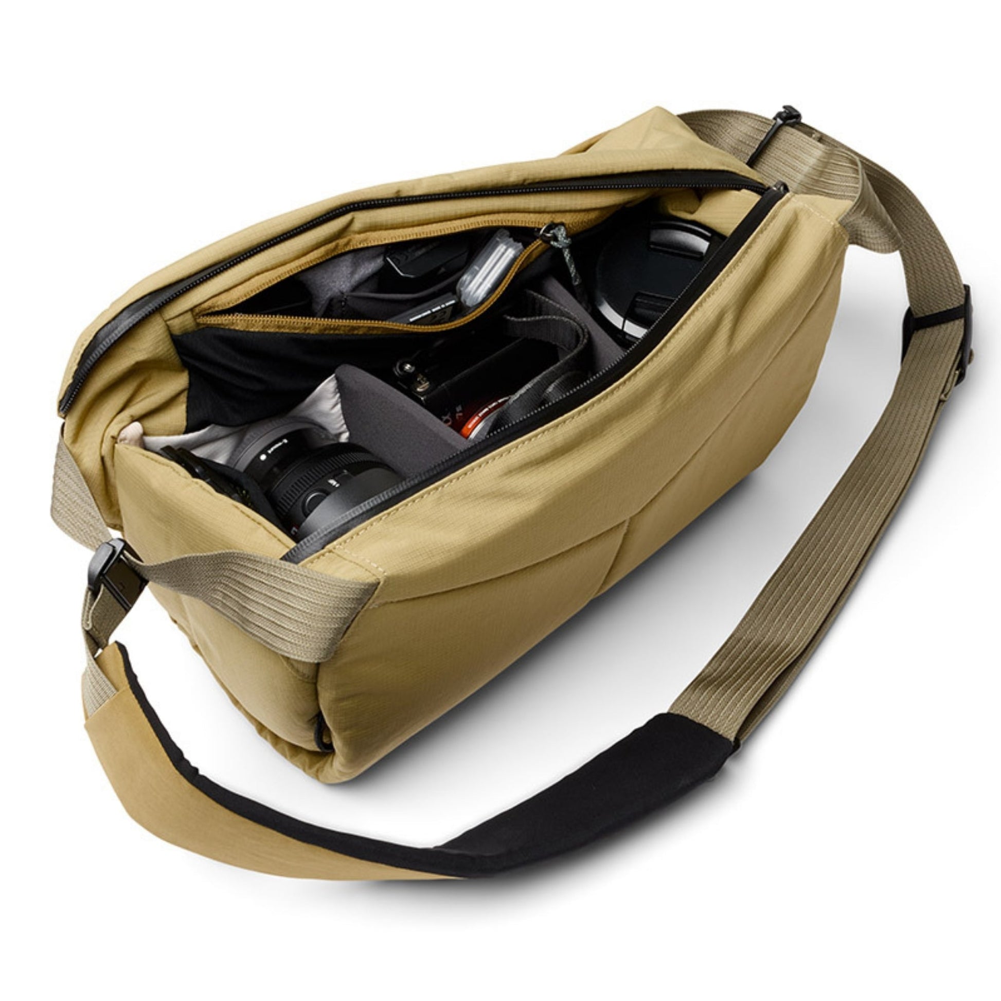 Bellroy Venture Sling 10L in Safari