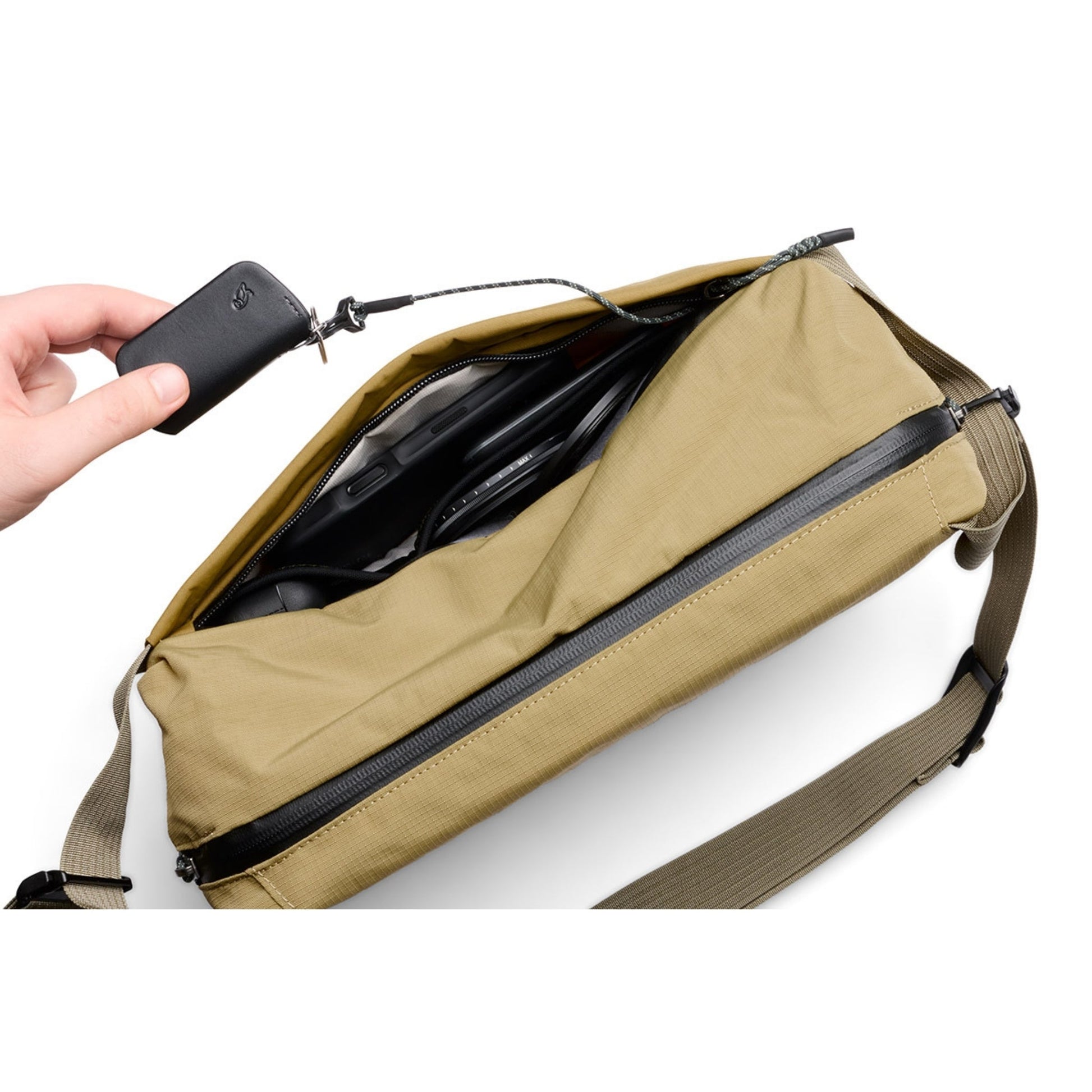 Bellroy Venture Sling 10L in Safari