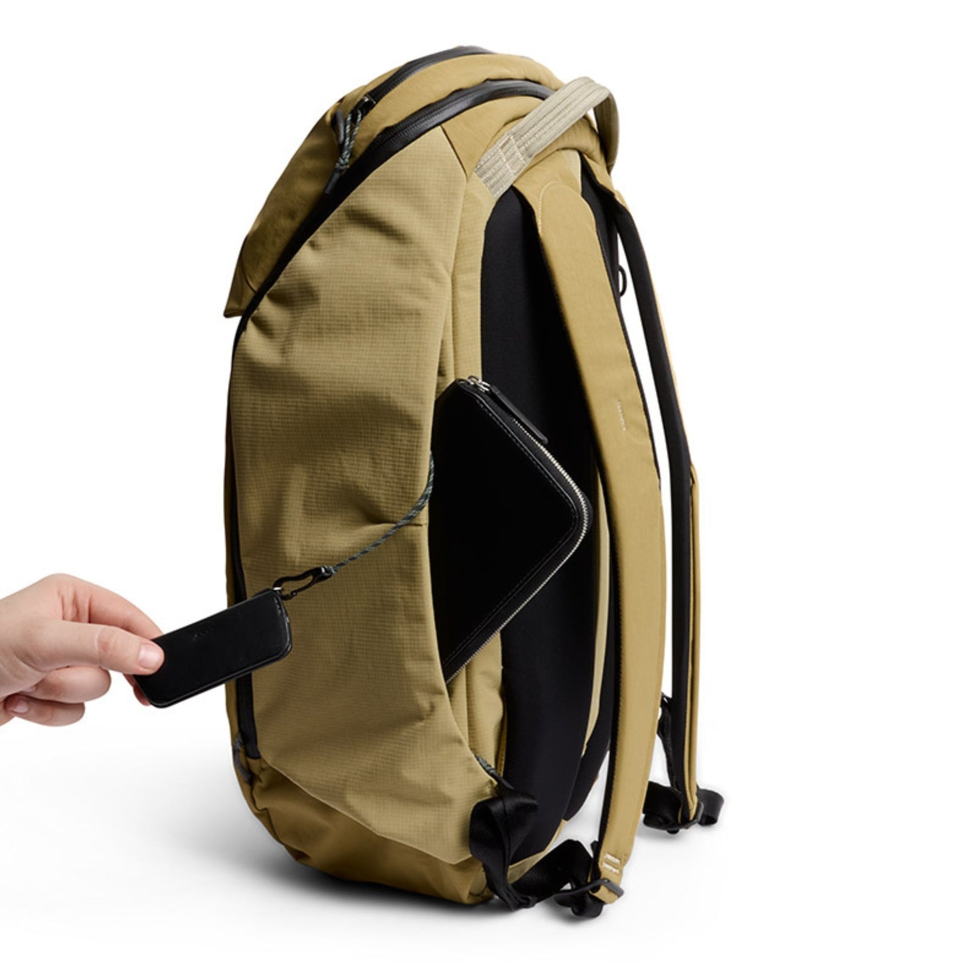 Bellroy Venture Ready Pack 26L (Second Edition) in Safari