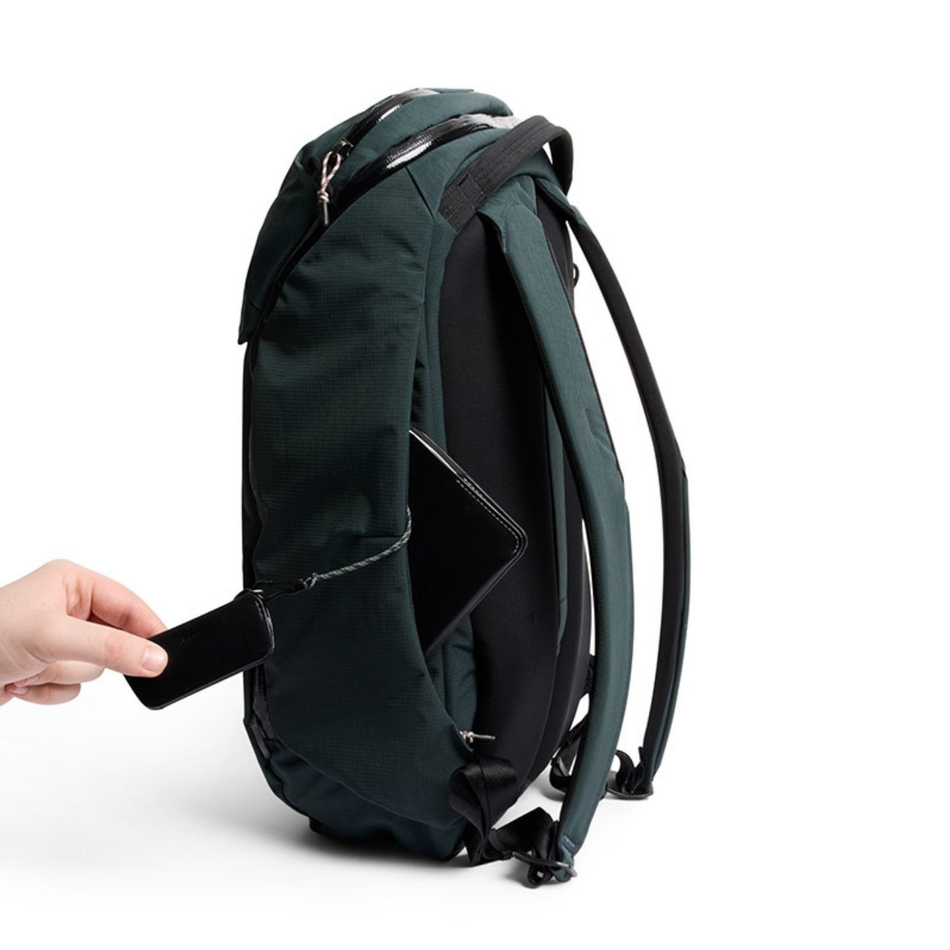 Bellroy Venture Ready Pack 20L in Deep Ocean