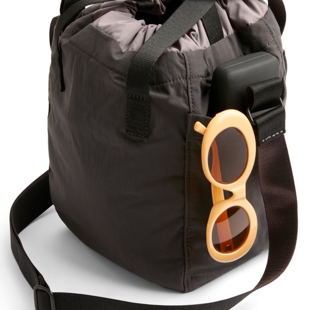 Bellroy Cinch Bucket Bag in Charcoal - Getoutside Shoes
