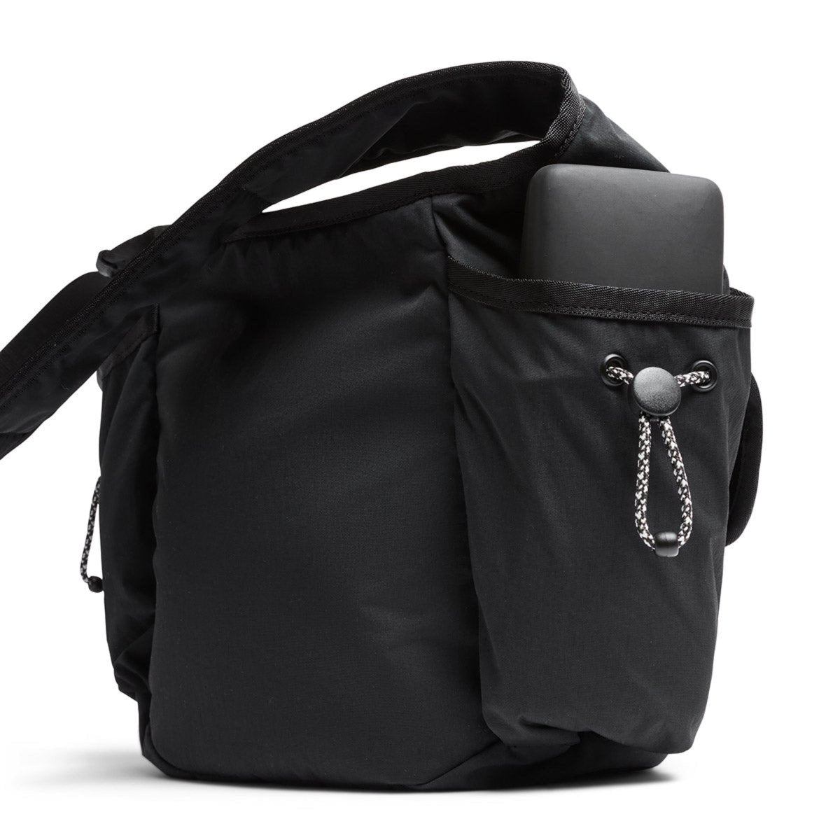 Bellroy Cinch Carryall in Black - Getoutside Shoes