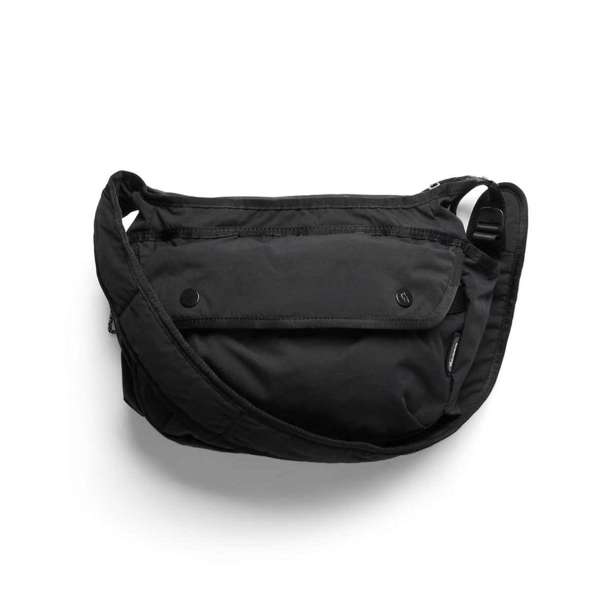 Bellroy Cinch Carryall in Black - Getoutside Shoes