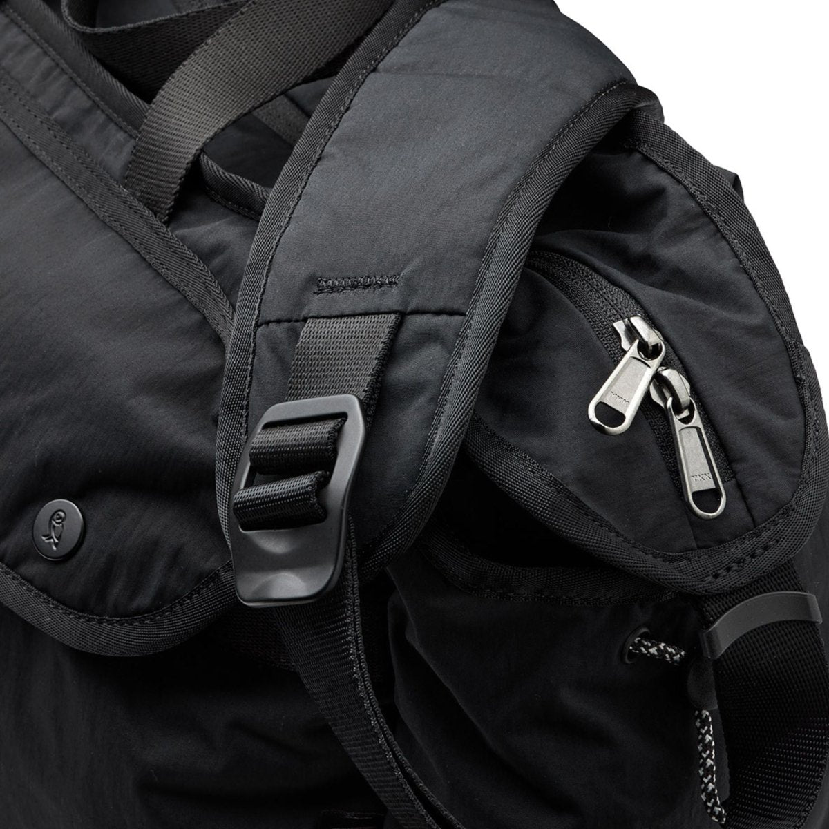 Bellroy Cinch Carryall in Black - Getoutside Shoes