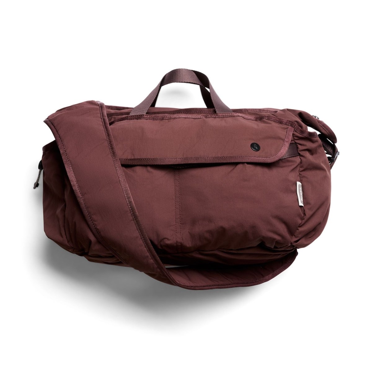 Bellroy Cinch Carryall in Burgundy - Getoutside Shoes