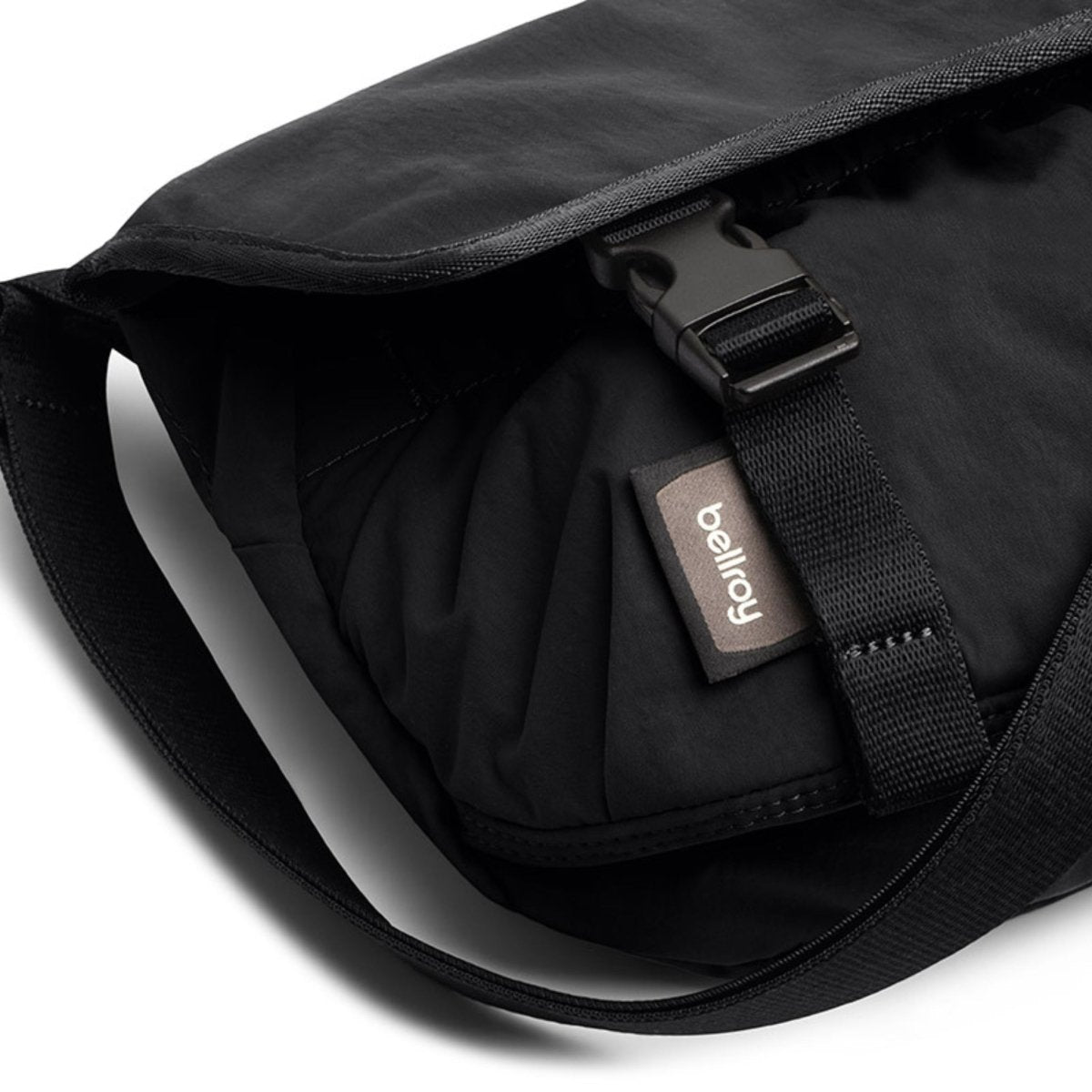 Bellroy Cinch Mini Messenger in Black - Getoutside Shoes